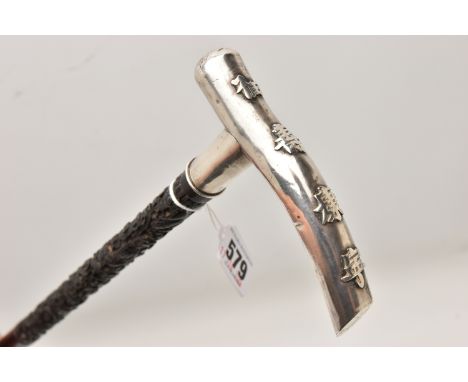 A LATE 19TH / EARLY 20TH CENTURY CHINESE HARDWOOD WALKING CANE WITH SILVER HANDLE, the handle with four character marks in re