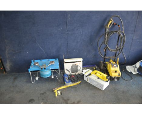 A COLLECTION AUTOMOTIVE TOOLS including a Norbar Torque Wrench 30-150Nm, a Karcher 580 pressure washer (PAT pass and working 