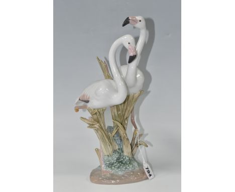 A LLADRO FLAMINGOS FIGURE GROUP, model no 6641, sculptor Marco Antonio Nogueron, issued 1999-2002, height 33.5cm (1) (Conditi