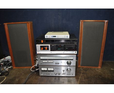 A COLLECTION OF VINTAGE TECHNICS, SANSUI AND AIWA COMPONENT HI FI EQUIPMENT including a SU-7700 integrated amplifier (switche