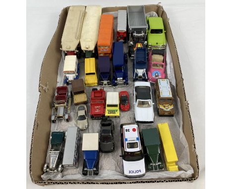 A tray of mixed diecast, buses, trucks, lorries, vans and cars to include examples by Solido, Matchbox, Majorette, Lesney and