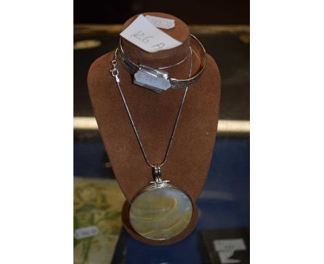 Display neck with Silver bangle &amp; necklace