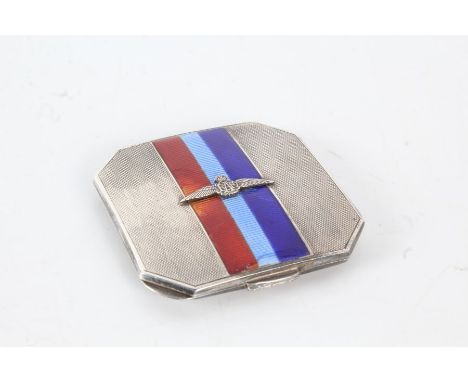 Silver and enamel RAF compact with three bands of enamel with a RAF insignia on top, Hallmarked for Birmingham 1938, 7cm diam