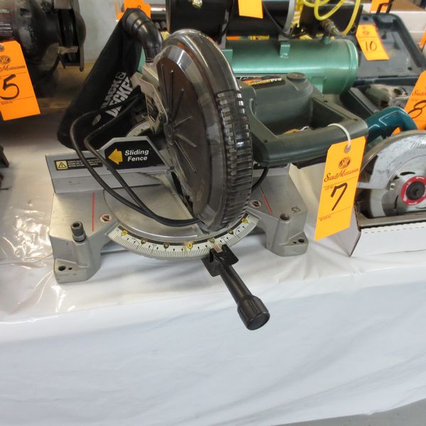 Black And Decker Quantum Pro 10" Compound Miter Saw, 110V