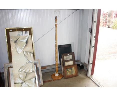 A standard lamp lacking shade