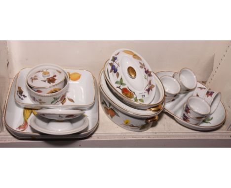 A quantity of Royal Worcester "Evesham" oven to table wares