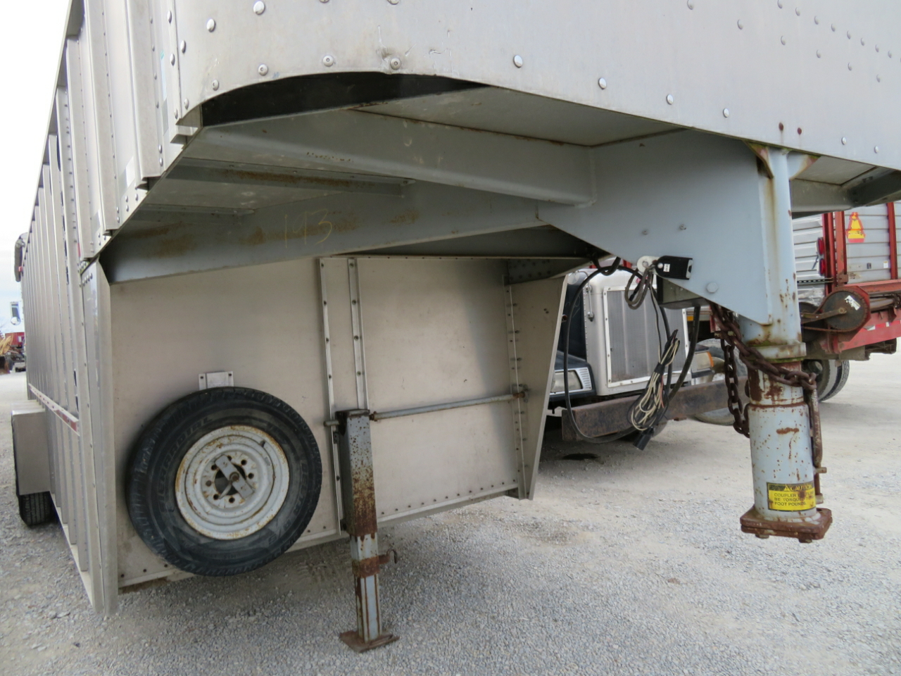 1995 Wilson Gooseneck Livestock Trailer 20ft Aluminum Including Tread 