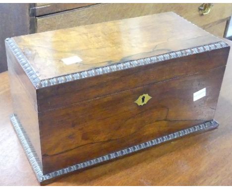 A Georgian rosewood Tea Caddy, moulded edges, interior with twin lidded compartments, working lock and key W 32cm x H 16cm x 