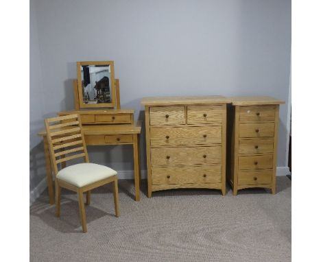 A modern Shaker-style light oak Chest of Drawers,&nbsp;two short and three long drawers, W 89cm x H 101cm x D 51cm, together 