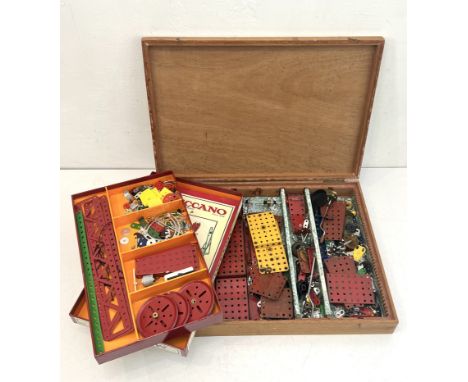 A boxed Meccano Special Edition 0530 vintage style set - possibly incomplete, with instruction manual; together with a plywoo