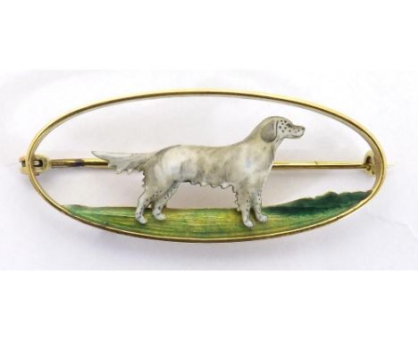 15ct oval enamel dog brooch depicting a Pointer, 3.9gm, 40mm wide
 
*the pin is 9ct - the oval brooch is 15ct  