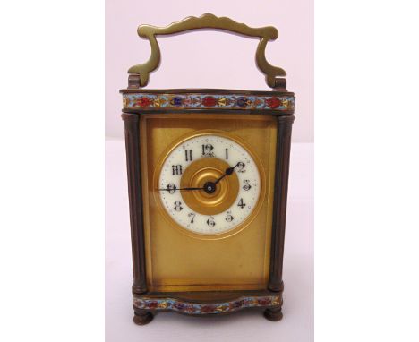 A French brass and cloisonné carriage clock with white enamel dial and Arabic numerals, 14,5 x 7 x 5.5cm