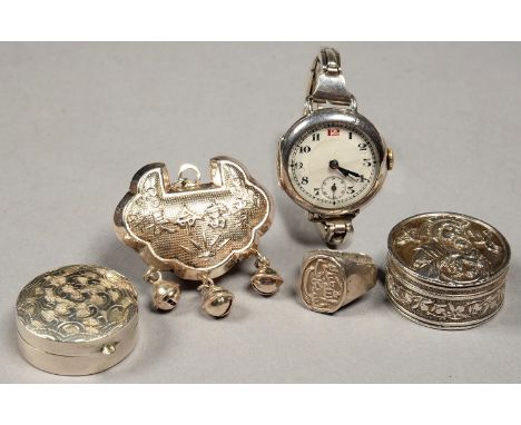 AN ARCADIA SILVER LADY'S WRIST WATCH WITH ENAMEL DIAL, 26MM, IMPORT MARKED LONDON 1927, A SOUTH EAST ASIAN SILVER REPOUSSE PE