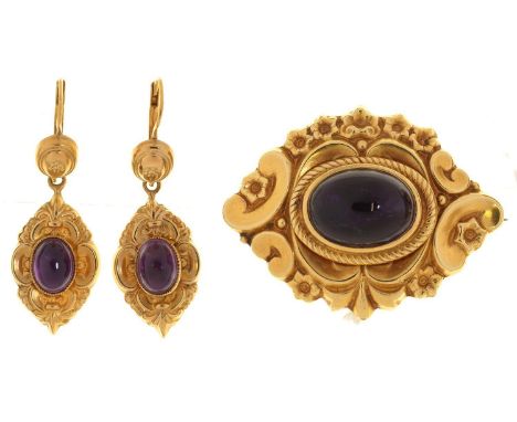 A VICTORIAN STYLE FOILED AMETHYST AND 14CT GOLD DEMI PARURE OF BROOCH AND PAIR OF EARRINGS, BROOCH 30 X 40MM, IMPORT MARKED, 