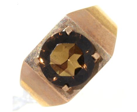 A CITRINE RING IN 9CT GOLD, LONDON 1976, 3.9G, SIZE N  Good condition