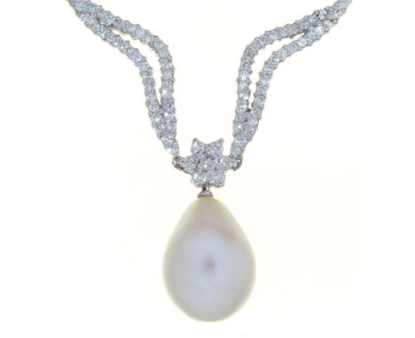 A DIAMOND NECKLET OF 'LIPS' LINKS, WITH CENTRAL ROSETTE AND PEAR SHAPED CULTURED PEARL DROP OF APPROXIMATELY 14MM, IN 18CT WH