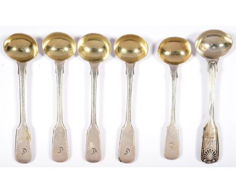 A SET OF FOUR GEORGE IV SILVER SALT SPOONS, MAKER W J, LONDON 1823 AND TWO OTHER 19TH CENTURY SILVER SALT SPOONS, ONE OF FIDD