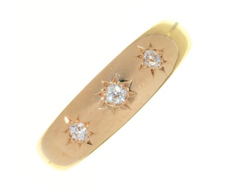 AN EDWARDIAN DIAMOND RING, GYPSY SET IN 18CT GOLD, LONDON 1904, 3.3G, SIZE K  Good condition