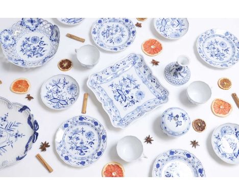 A collection of Meissen ‘Onion’ porcelain, late 20th century, German, painted with foliate scrolls and sprays, crossed swords