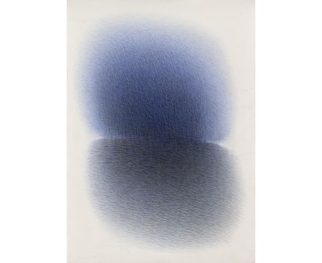 Deutsche Nachkriegsmoderne Gerda Henning (1923 - 2007)Raumkörper blau. 1981. Buntstift auf glattem Velin. 70 x 50 cm. Signier