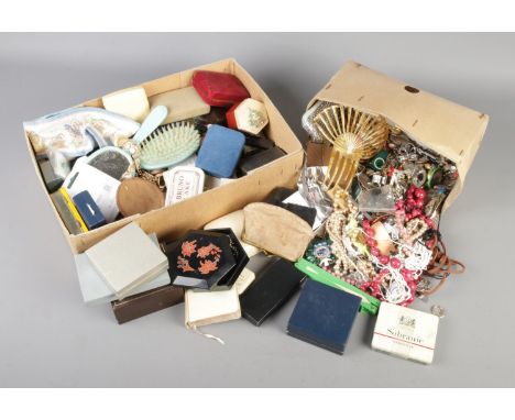 A collection of assorted costume jewellery and accessories to include hair comb, brooches, necklaces, bracelets, etc.