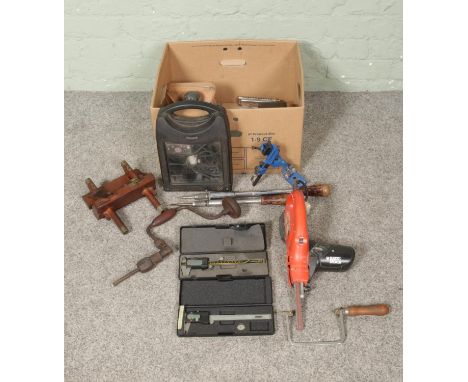 Box of mixed vintage manual &amp; electrical tools, including ELU electronic blet sander, Black &amp; Decker KA293E blet sand