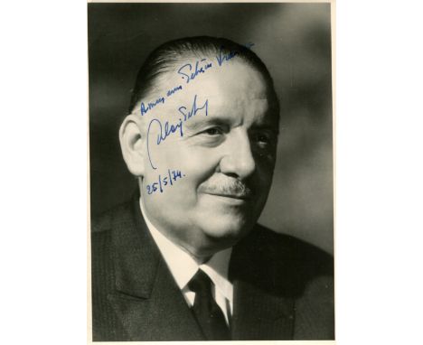 EUROPEAN POLITICS: Selection of vintage signed postcard photographs and slightly larger and smaller, a few 8 x 10s, some T.Ls