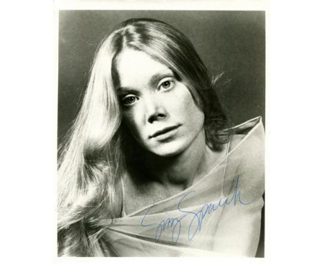 SPACEK SISSY: (1949-&nbsp;&nbsp;&nbsp;&nbsp; ) American actress, Academy Award winner. Signed 8 x 10 photograph of Spacek in 