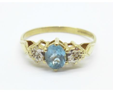 A 9ct gold aquamarine and diamond ring, 1.6g, M 