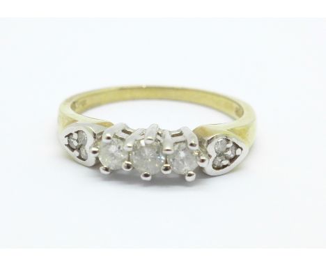 A 9ct gold and diamond ring, 2.3g, M 
