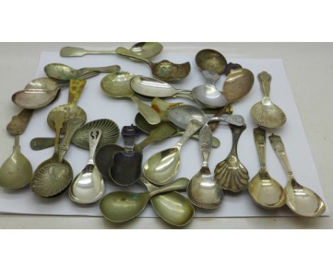 Twenty-nine caddy spoons 
