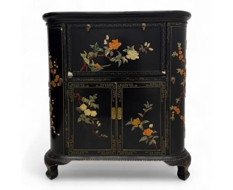Early 20th century Chinoiserie lacquered cabinet, rounded rectangular top above a fall front enclosing fitted interior with l