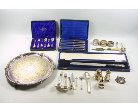 Set of 6 Edwardian silver King's Pattern demitasse spoons, by John Henry Potter, Sheffield, 1909-1910, cased; cream ladle, by