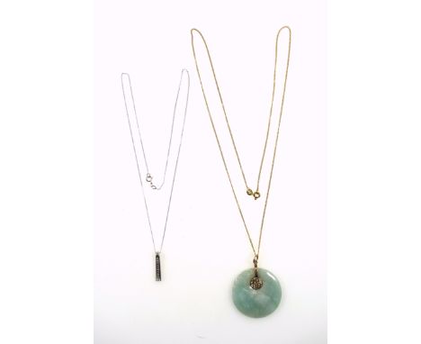 White metal pendant necklace set 12 graduated diamond brilliants, stamped 9ct and 375, 1.5 grams and a Chinese circular hards
