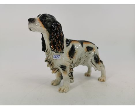 PORZELLANFIGUR "Cocker Spaniel", Manufaktur Goebel, Rödental , blaue Stempelmarke und Modellnummer 3063018. Stehender Hund in