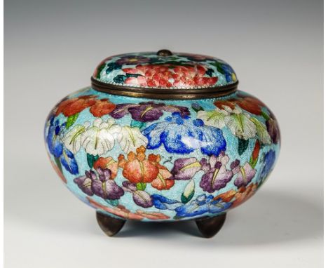 A Japanese ginbari jippo cloisonn&eacute; lidded tripod vase Meiji period, of squat bun form, on three conical brass feet, de