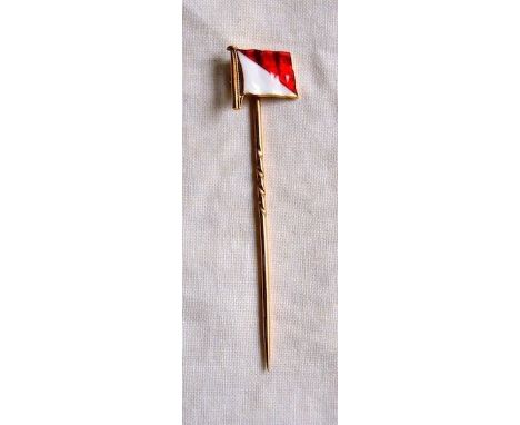 An 18ct gold and enamel yacht flag stick pin supplied by Benzie of Cowes, signed, late 19th / early 20th century, with red an