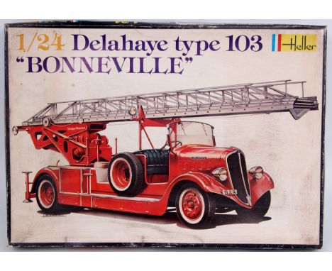 Airfix and Heller Fire Engine Plastic Kit group, to include Airfix 1/12th scale 1911 Christie American Steam Fire Engine, and