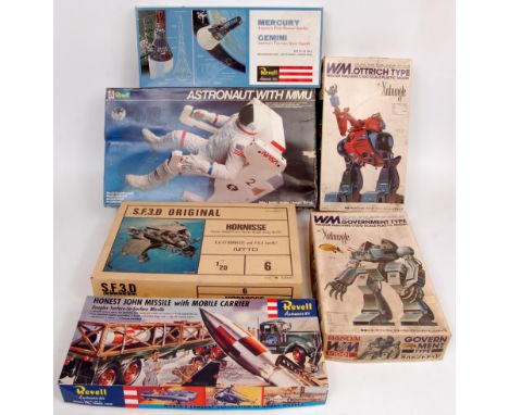 Sci-Fi, Space and Missile Launcher plastic kit group, all appear un-made, 7 boxed examples, mixed scale and manufacturers to 