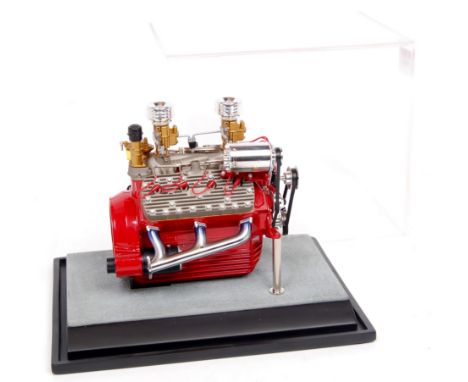 GMP 1/16th scale model of a Ford V8 flathead Engine, Edelbrock version, in the original pexiglass display case (VG-BVG)