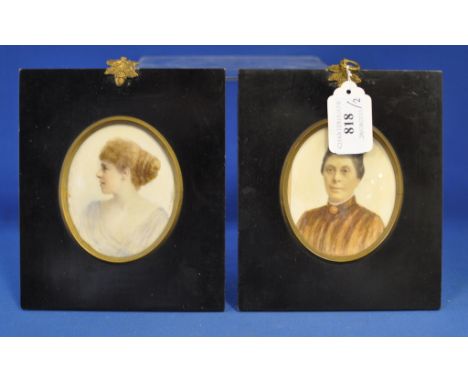 An oval bust portrait picture, and its pair, 8.5 x 7 cm (2)