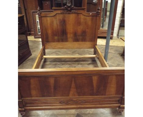 A 4'6 French walnut panel bedstead approx 148cms wide (matches a wardrobe lot 791)