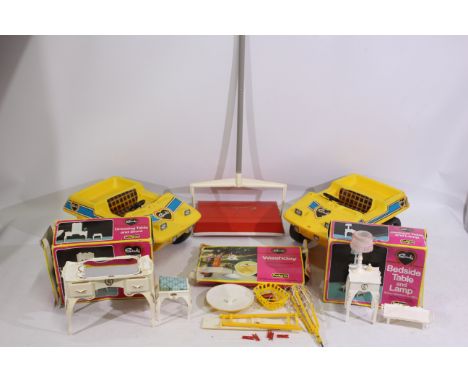 Sindy, Contessa, - Pedigree - 5 x boxed and unboxed Sindy items and 1 x item with the word 'Contessa' on it - Lot includes a 