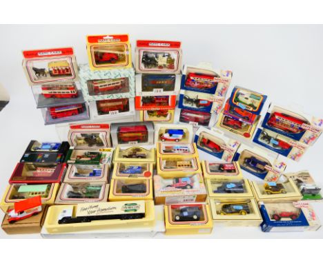 EFE - Lledo - Other - A mixed collection of diecast in various scales predomiantely by LLedo. Lot includes EFE Code 3 London 