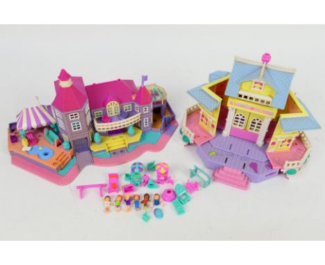 Polly Pocket - Bluebird - Two unboxed vintage early 1990's 'Polly Pocket' playsets. Lot includes a 1994 Polly Pocket Magical 
