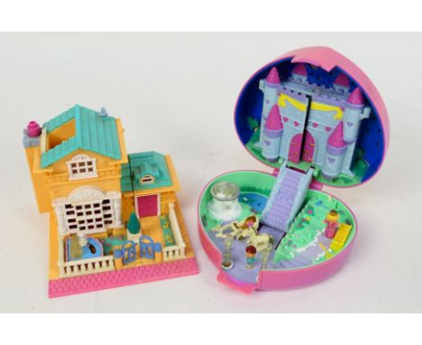 Polly Pocket - Bluebird - Two unboxed vintage early 1990's 'Polly Pocket' playsets. Lot includes a 1992 Polly Pocket 'Starlig