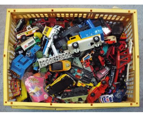 Corgi, Matchbox, Dinky, Welly and others - A large quantity of unboxed diecast vehicles in various scales, all in Playworn co