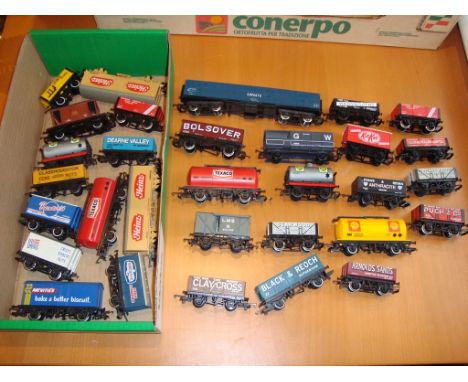 A job lot of unboxed wagons by Hornby, Lima and others as lotted - Good (31)