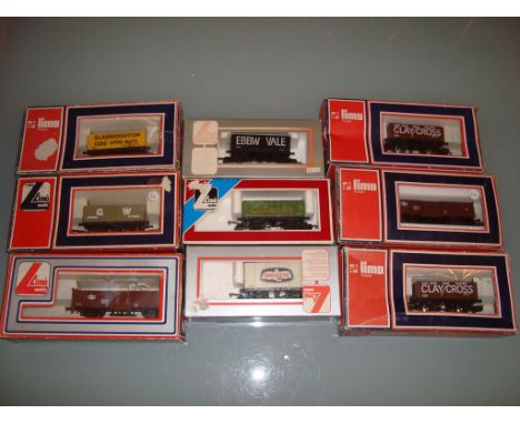 A group of boxed Lima wagons as lotted - Good, Fair to Good boxes (9)