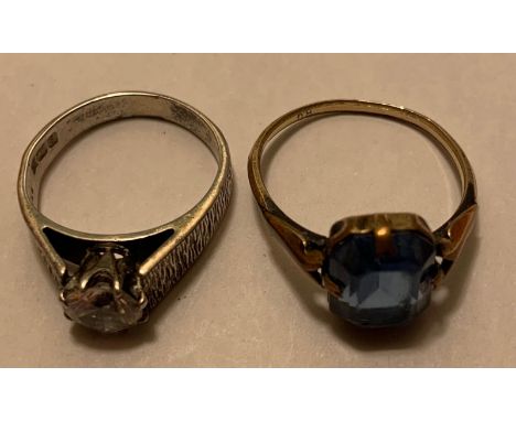 YELLOW METAL RING STAMPED R G AND SET WITH BLUE STONE, SIZE L, ALSO STERLING SILVER SET WITH WHITE TOPAZ STONE, APPROX 2.7g

